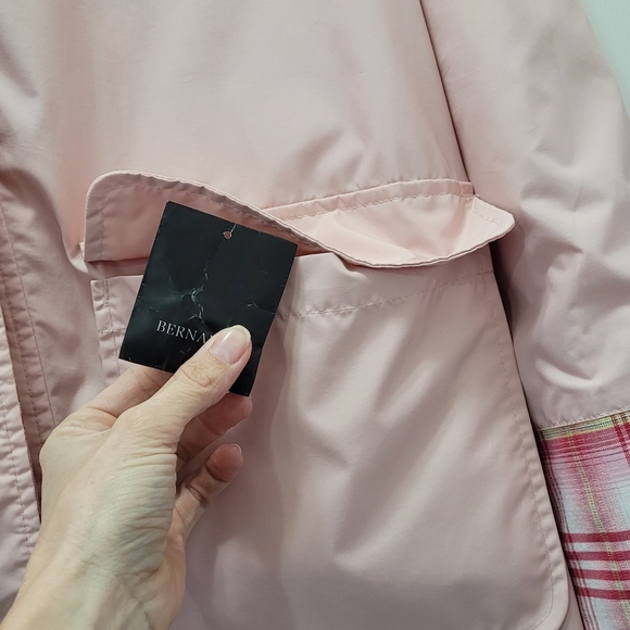 Reversible pink trench coat - Picture 8 of 12